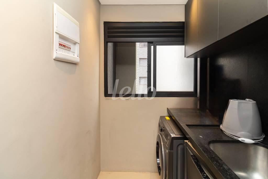 ÁREA DE SERVIÇO de Apartamento para alugar, Padrão com 58 m², 1 quarto e 1 vaga em Pinheiros - São Paulo