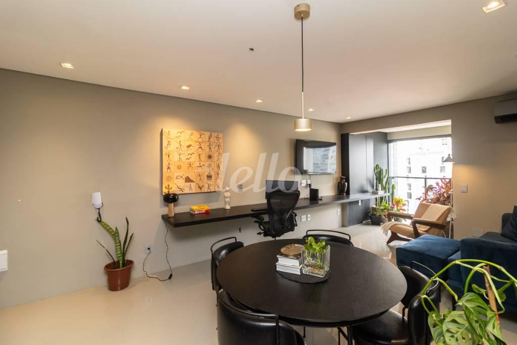 SALA de Apartamento para alugar, Padrão com 58 m², 1 quarto e 1 vaga em Pinheiros - São Paulo