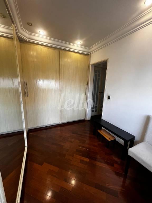DORMITORIO de Apartamento à venda, Padrão com 130 m², 3 quartos e 2 vagas em Jardim Avelino - São Paulo