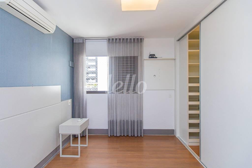 DORMITORIO 3 de Apartamento para alugar, Padrão com 150 m², 3 quartos e 2 vagas em Vila Nova Conceição - São Paulo