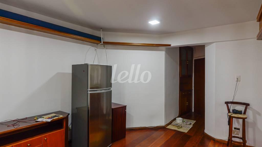 SALA de Apartamento para alugar, Padrão com 41 m², 1 quarto e 1 vaga em Indianópolis - São Paulo