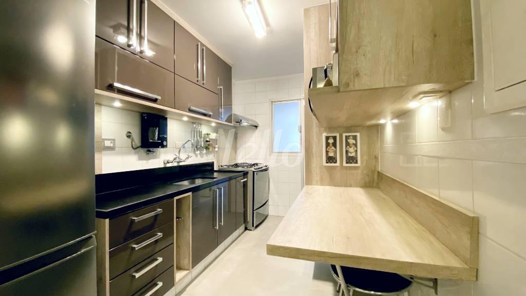 COZINHA de Apartamento à venda, Padrão com 73 m², 2 quartos e 1 vaga em Indianópolis - São Paulo
