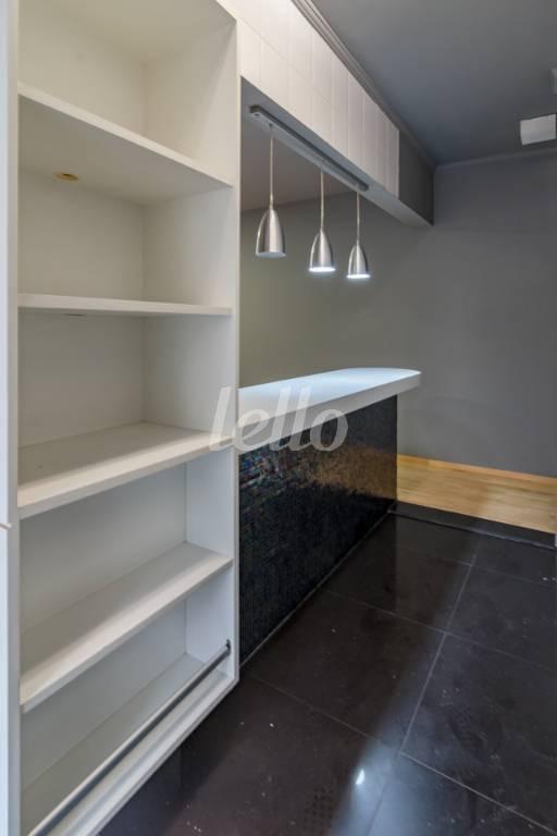 COZINHA de Apartamento para alugar, Padrão com 65 m², 1 quarto e 2 vagas em Sumaré - São Paulo