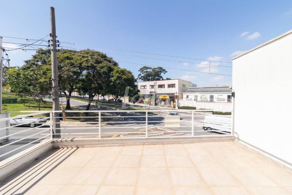 TERRAÇO de Casa à venda, sobrado com 151 m², 3 quartos e 3 vagas em Jardim Avelino - São Paulo