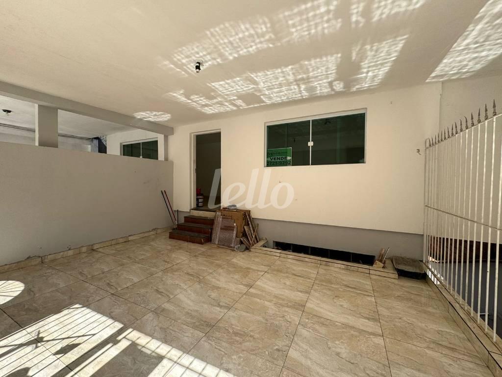 GARAGEM de Casa para alugar, térrea com 80 m², 3 quartos e 2 vagas em Jardim Cotching - São Paulo