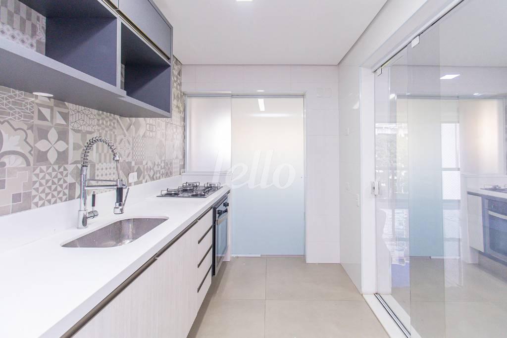 COZINHA de Apartamento para alugar, Padrão com 80 m², 3 quartos e 2 vagas em Vila Suzana - São Paulo