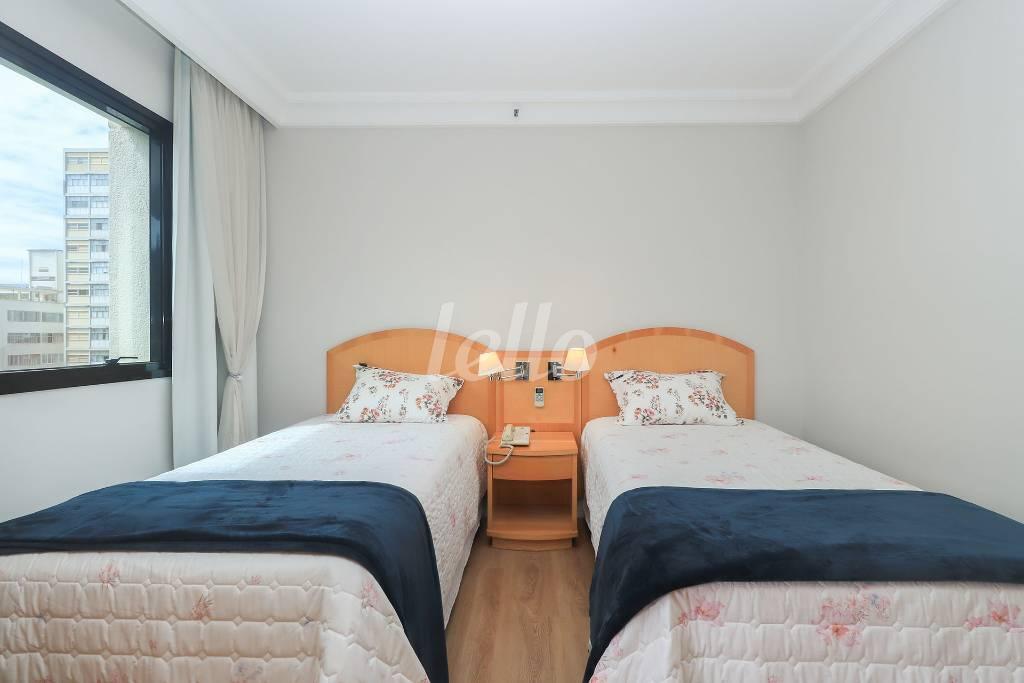 SALA de Apartamento para alugar, Padrão com 28 m², e 1 vaga em Higienópolis - São Paulo