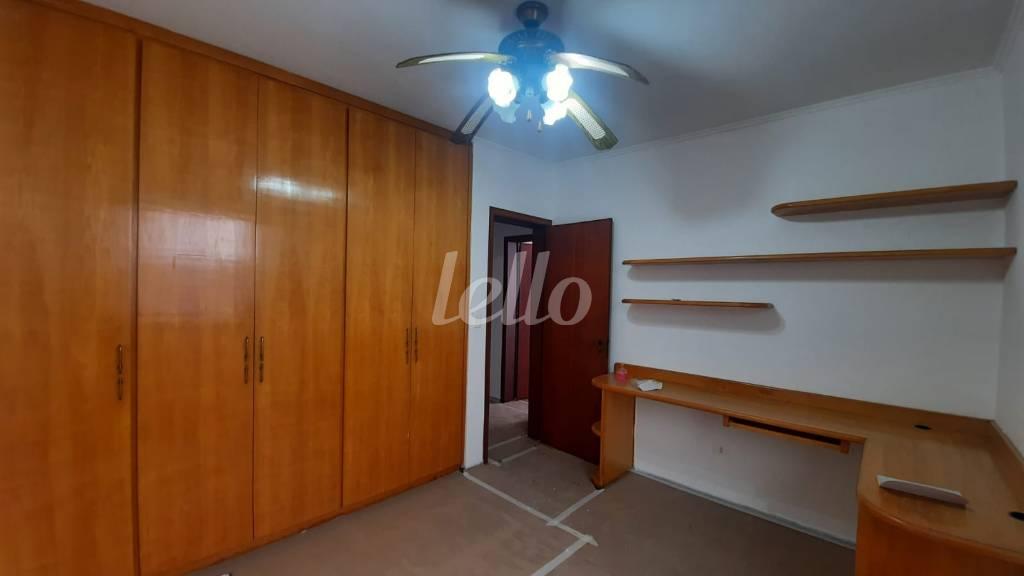 SALA 2 de Casa para alugar, sobrado com 440 m², e 10 vagas em Vila Ester (zona Norte) - São Paulo