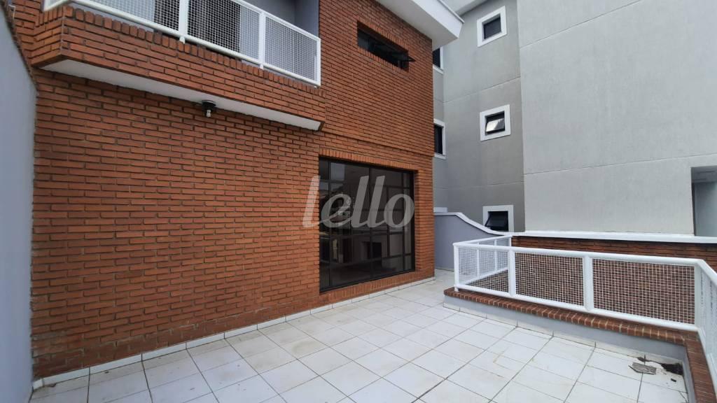 SACADA FRENTE de Casa para alugar, sobrado com 440 m², e 10 vagas em Vila Ester (zona Norte) - São Paulo