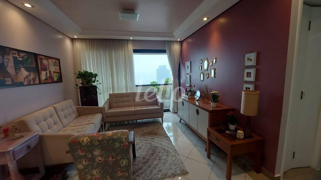 SALA de Apartamento à venda, Padrão com 92 m², 3 quartos e 2 vagas em Vila Zelina - São Paulo
