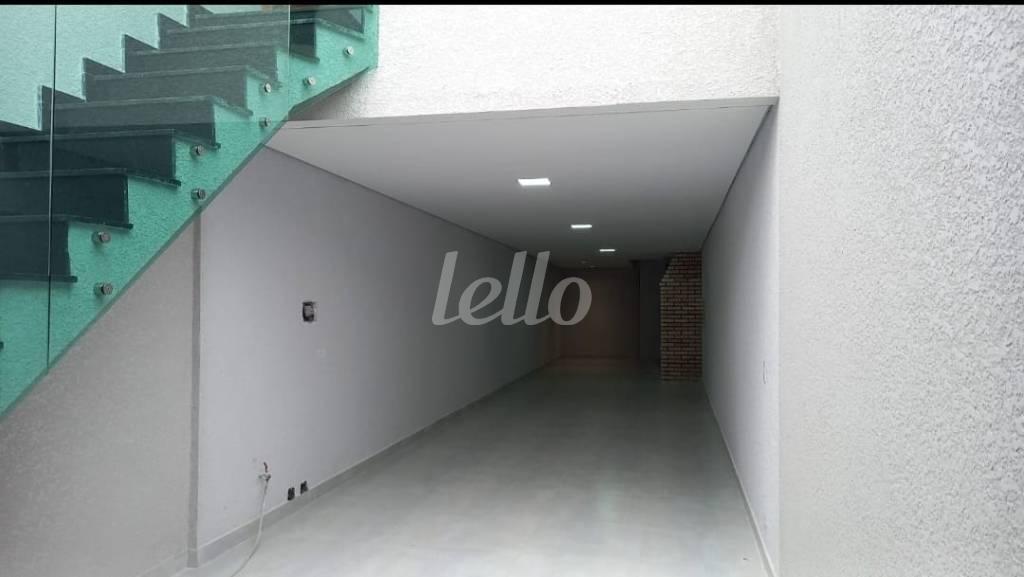 GARAGEM de Casa à venda, sobrado com 150 m², 3 quartos e 4 vagas em Vila Beatriz - São Paulo