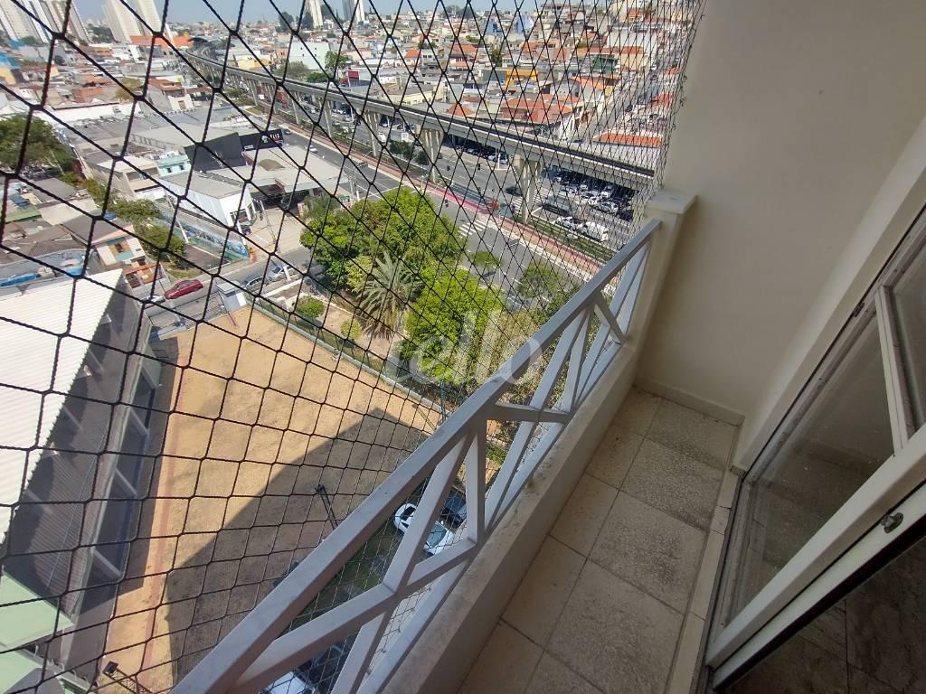 SACADA de Apartamento para alugar, Padrão com 70 m², 3 quartos e 1 vaga em Vila Graciosa - São Paulo