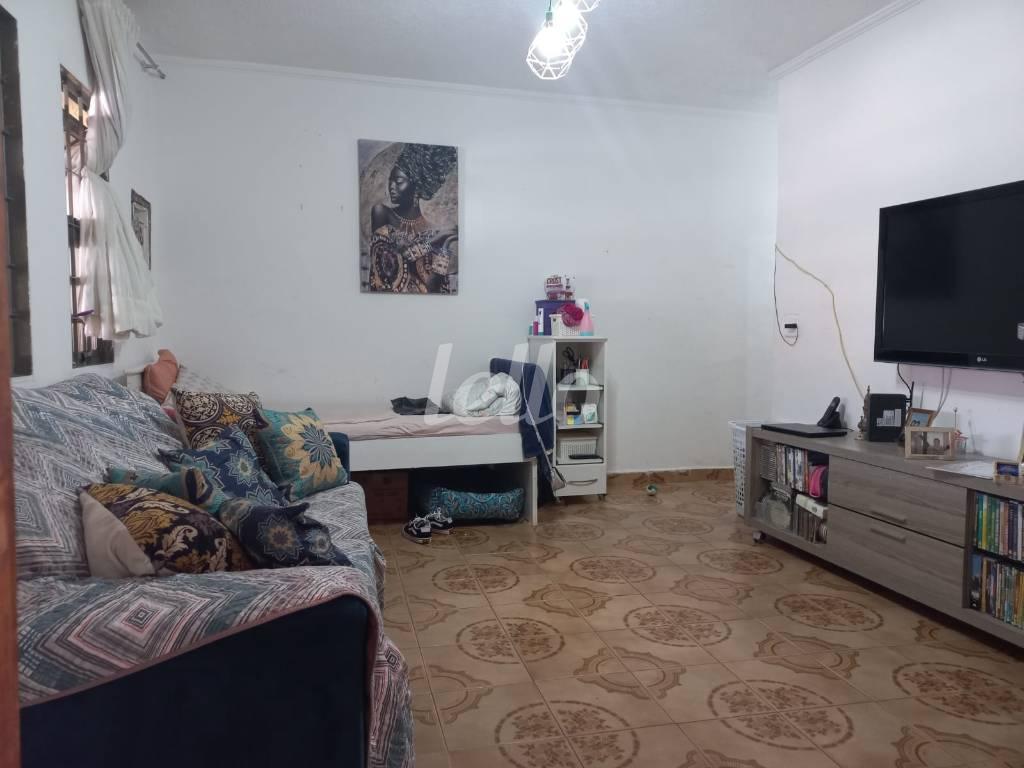 SALA DOIS AMBIENTES de Casa à venda, térrea com 150 m², 3 quartos e 2 vagas em Vila Nova Mazzei - São Paulo