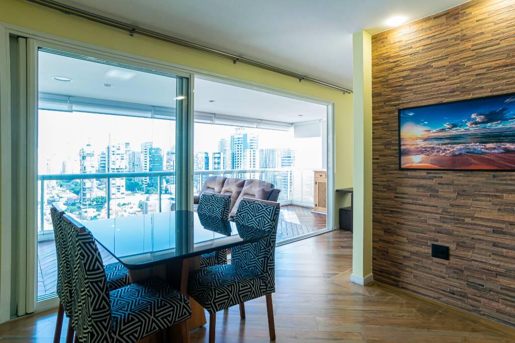 SALA de Apartamento para alugar, Padrão com 76 m², 1 quarto e 2 vagas em Itaim Bibi - São Paulo