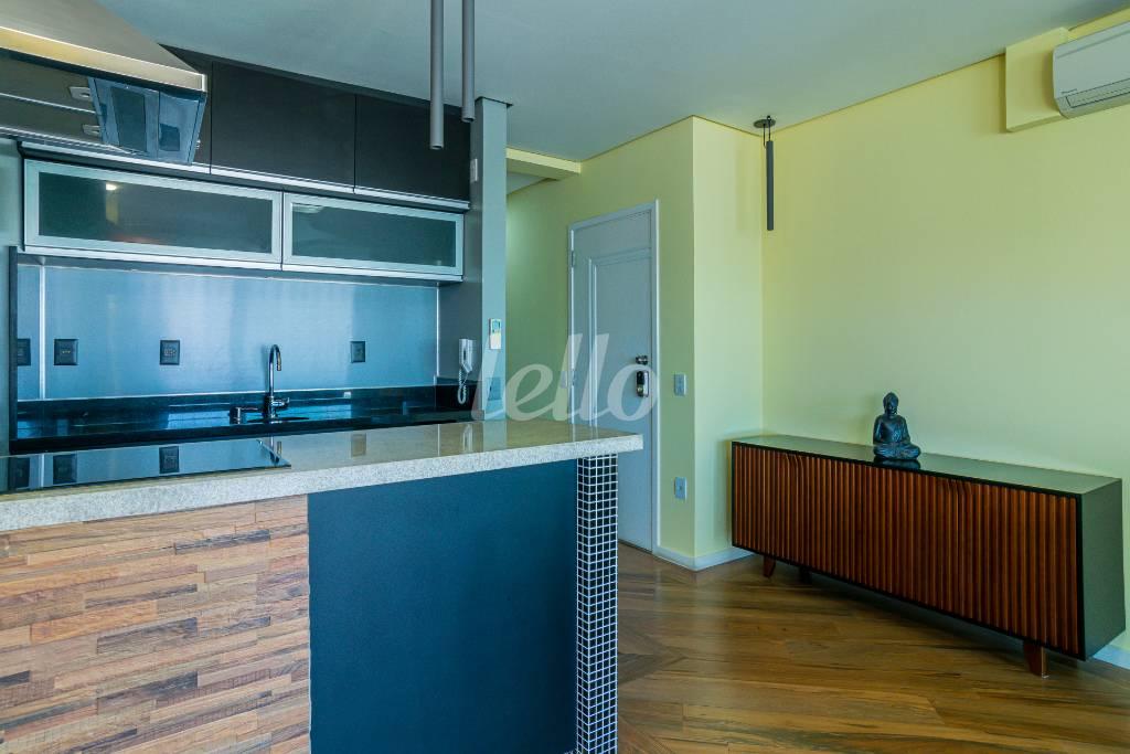 SALA de Apartamento para alugar, Padrão com 76 m², 1 quarto e 2 vagas em Itaim Bibi - São Paulo