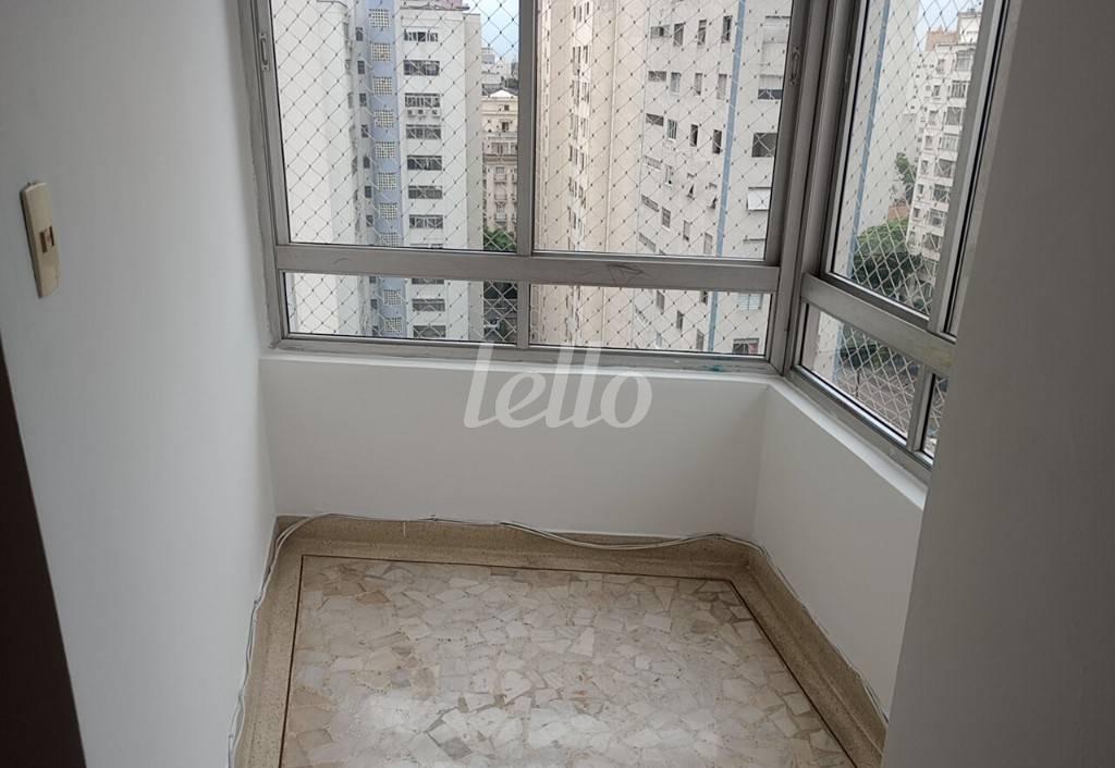 13-HALL-002 de Apartamento para alugar, Padrão com 230 m², 3 quartos e 1 vaga em Higienópolis - São Paulo