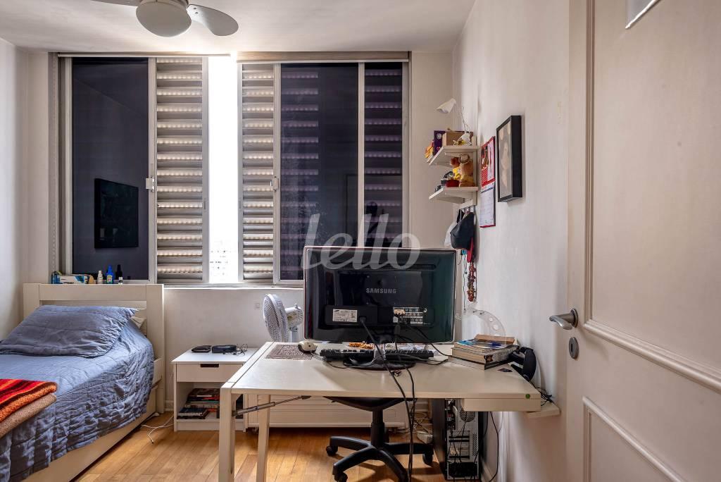DORMITÓRIO de Apartamento à venda, Padrão com 180 m², 3 quartos e 2 vagas em Higienópolis - São Paulo