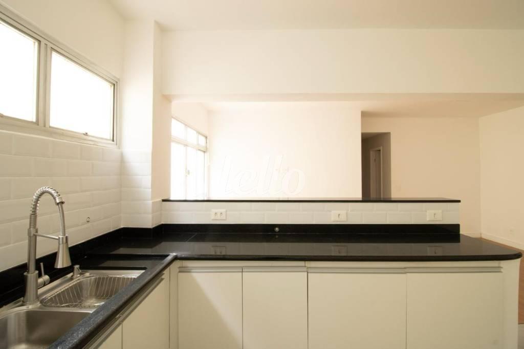COZINHA de Apartamento à venda, Padrão com 80 m², 3 quartos e 1 vaga em Vila Gomes Cardim - São Paulo