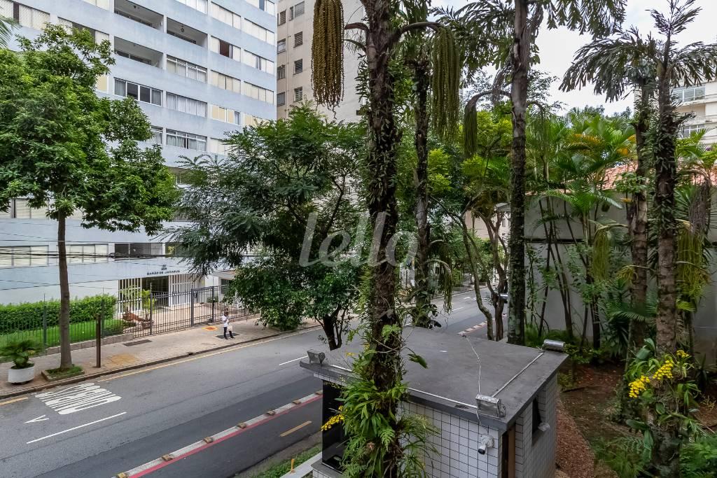 VISTA RUA de Apartamento à venda, Padrão com 79 m², 2 quartos e 1 vaga em Higienópolis - São Paulo