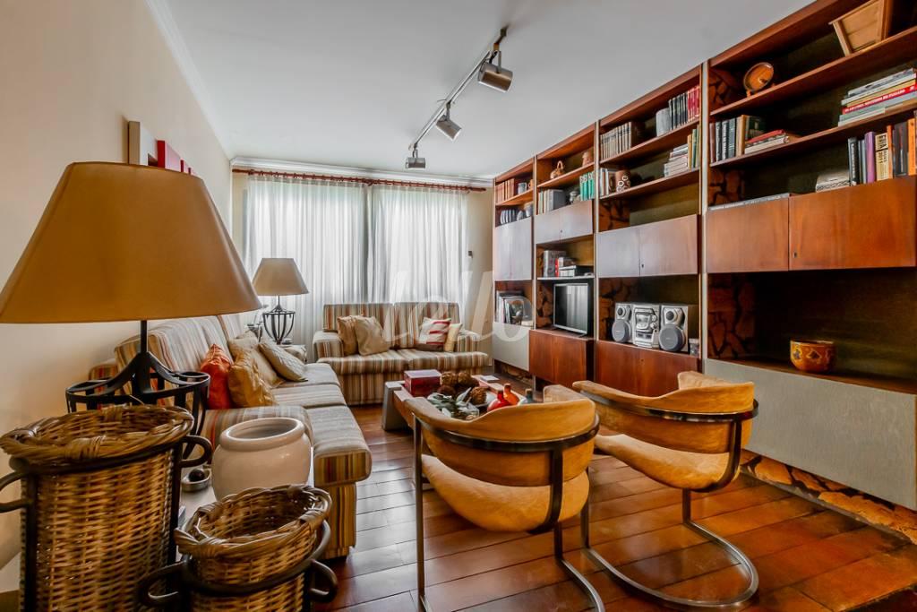 SALA de Apartamento à venda, Padrão com 149 m², 3 quartos e 1 vaga em Perdizes - São Paulo