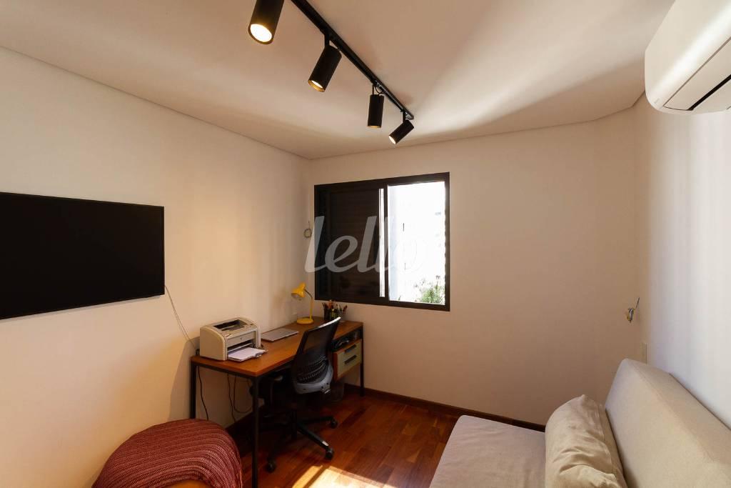 DORMITORIO de Apartamento à venda, Padrão com 100 m², 3 quartos e 2 vagas em Pinheiros - São Paulo