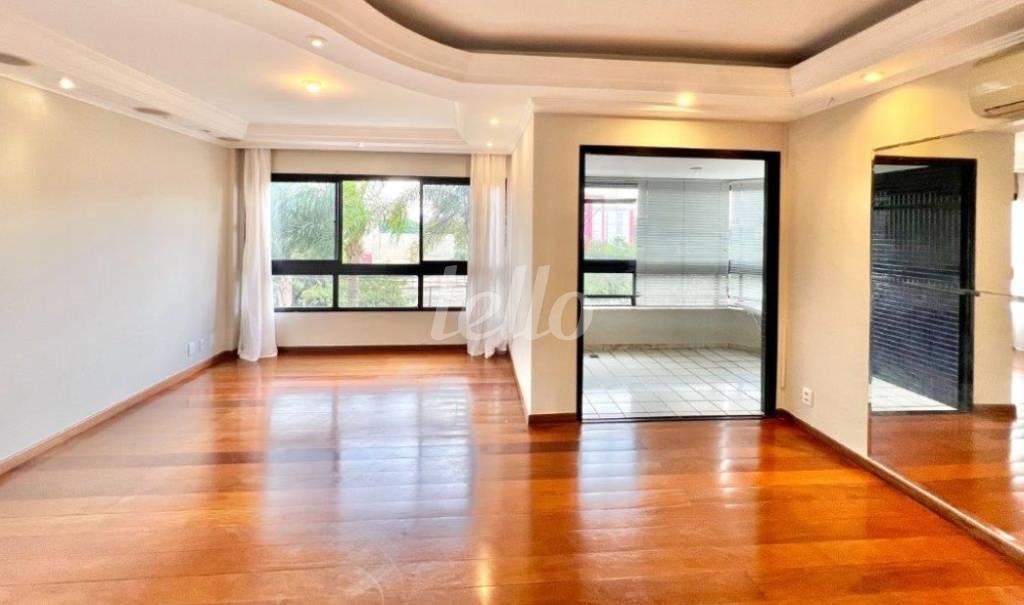 SALA de Apartamento à venda, Padrão com 104 m², 3 quartos e 2 vagas em Vila Clementino - São Paulo