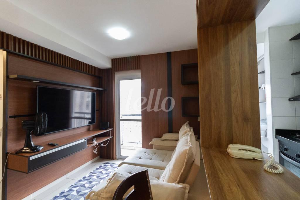 SALA de Apartamento para alugar, Padrão com 41 m², 1 quarto e em Liberdade - São Paulo
