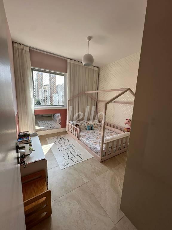 DORMITÓRIO de Apartamento à venda, Padrão com 114 m², 3 quartos e 2 vagas em Vila Uberabinha - São Paulo