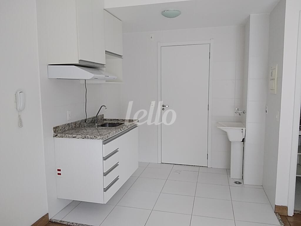 2-LIVING-003.JPG de Apartamento para alugar, Kitnet com 28 m², 1 quarto e em Liberdade - São Paulo