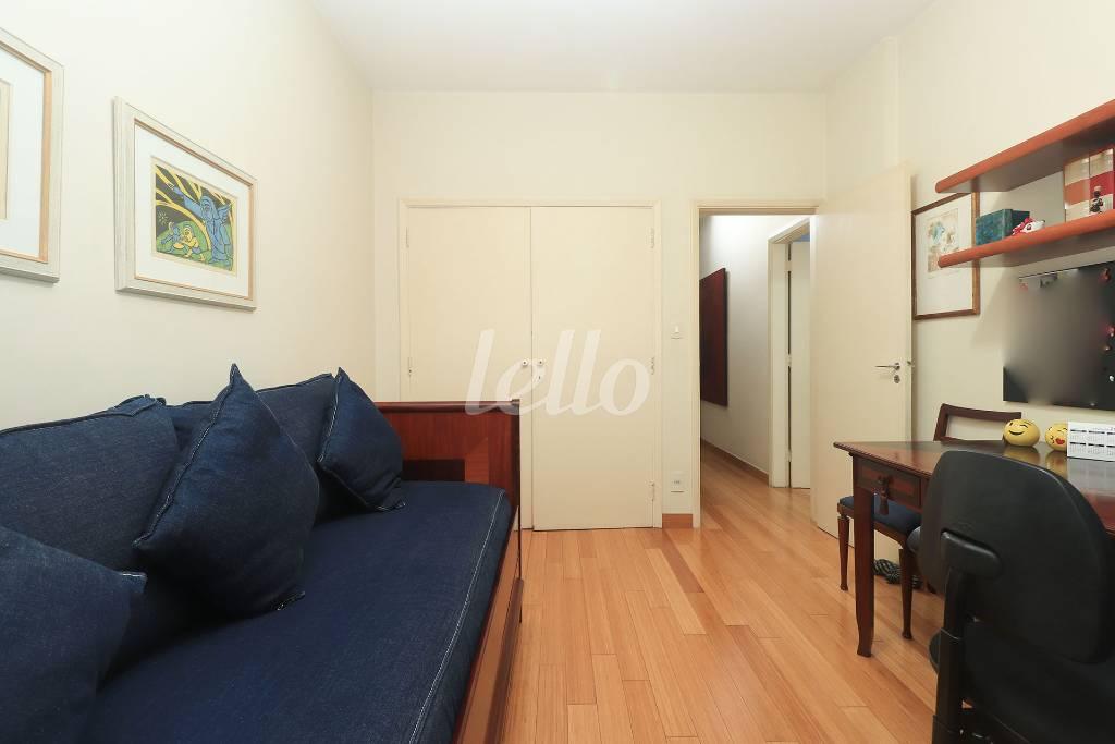 DORMITORIO 1 de Apartamento para alugar, Padrão com 230 m², 3 quartos e 2 vagas em Higienópolis - São Paulo