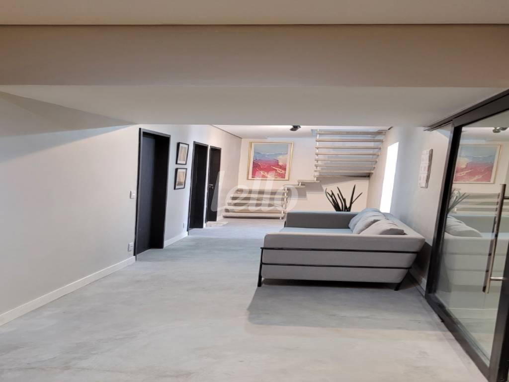 SALA de Sala / Conjunto para alugar, Padrão com 140 m², e 1 vaga em Bela Vista - São Paulo