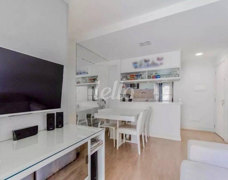SALA de Apartamento à venda, Padrão com 65 m², 3 quartos e 1 vaga em Cambuci - São Paulo
