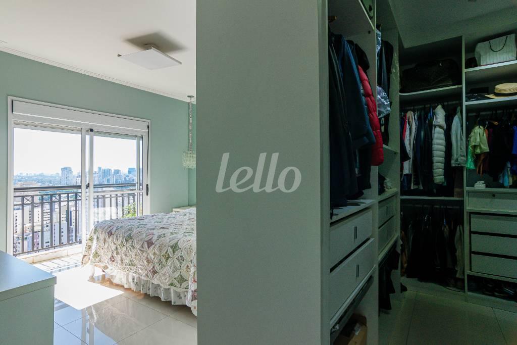 SUITE 4 de Apartamento para alugar, Padrão com 229 m², 4 quartos e 4 vagas em Cidade Monções - São Paulo