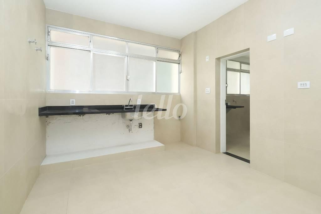 COZINHA de Apartamento para alugar, Padrão com 198 m², 3 quartos e 2 vagas em Jardim Paulista - São Paulo