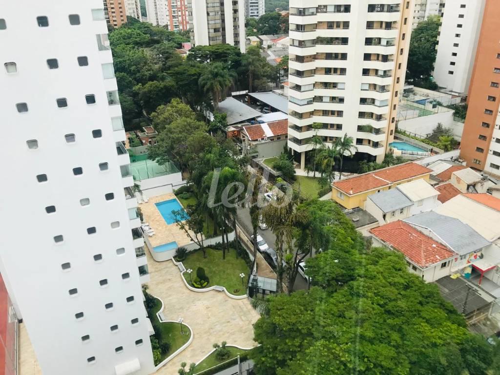 VISTA de Apartamento para alugar, Padrão com 145 m², 4 quartos e 3 vagas em Campo Belo - São Paulo