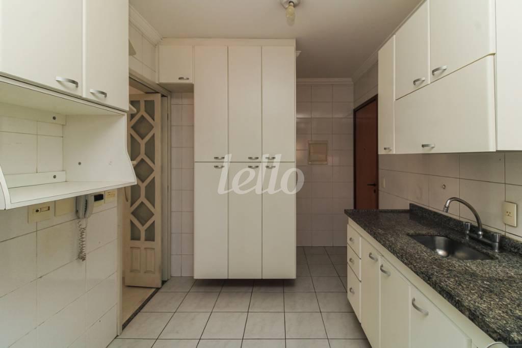 COZINHA de Apartamento para alugar, Padrão com 77 m², 3 quartos e 2 vagas em Tatuapé - São Paulo