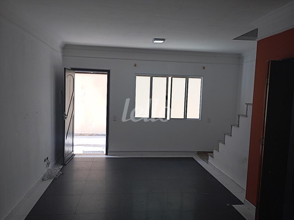 1-SALA-004.JPG de Casa à venda, em condomínio - sobrado com 105 m², 2 quartos e 1 vaga em Vila Invernada - São Paulo