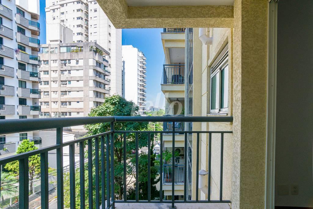 VARANDA de Apartamento à venda, Padrão com 55 m², 2 quartos e 1 vaga em Jardim Paulista - São Paulo