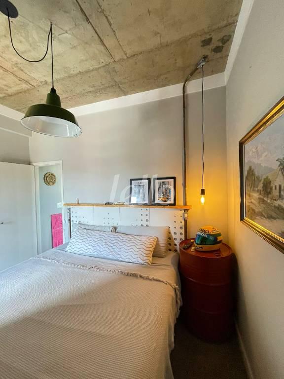DORMITÓRIO de Apartamento à venda, Padrão com 47 m², 1 quarto e 1 vaga em Santa Terezinha - São Bernardo do Campo