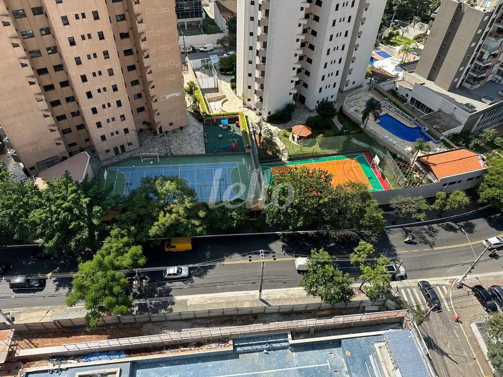 VISTA de Apartamento à venda, Padrão com 144 m², 4 quartos e 2 vagas em Jardim Aurélia - São Paulo