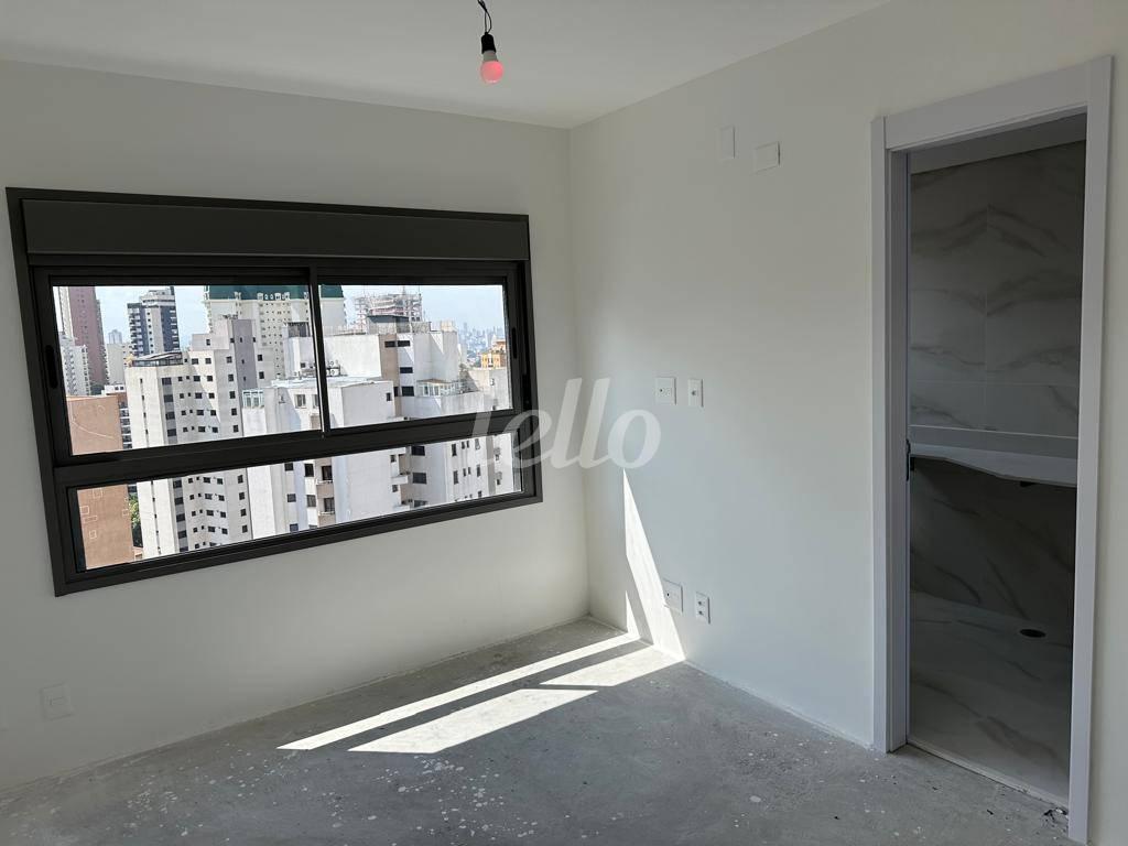 DORMITÓRIO de Apartamento à venda, Padrão com 144 m², 4 quartos e 2 vagas em Jardim Aurélia - São Paulo