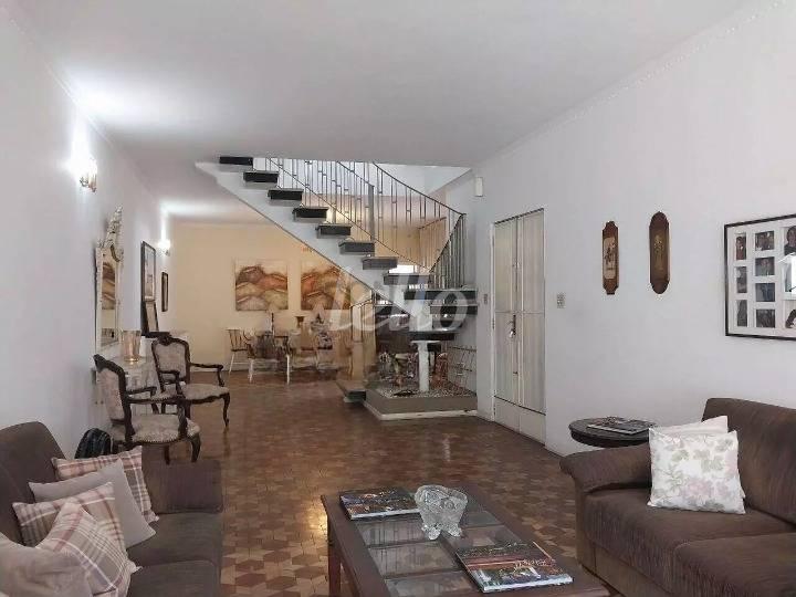 LIVING de Casa à venda, sobrado com 180 m², 3 quartos e 3 vagas em Mirandopolis - São Paulo