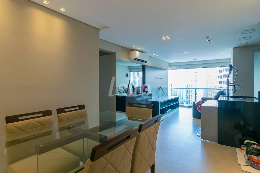 SALA de Apartamento para alugar, Padrão com 65 m², 2 quartos e 1 vaga em Santana - São Paulo
