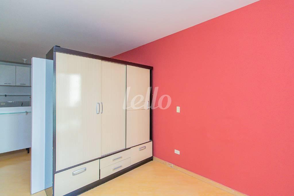 DORMITÓRIO 1 de Apartamento para alugar, Padrão com 40 m², 1 quarto e 1 vaga em Mirandopolis - São Paulo