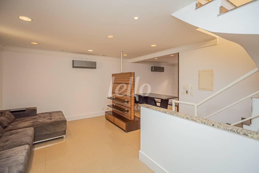 01SALA_001 de Casa para alugar, sobrado com 150 m², 3 quartos e 2 vagas em Parque Imperial - São Paulo