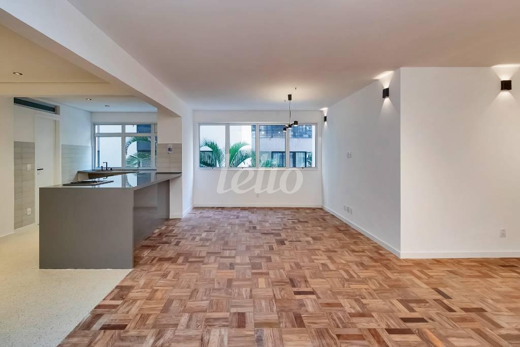 SALA COZINHA de Apartamento à venda, Padrão com 122 m², 3 quartos e 2 vagas em Santa Cecília - São Paulo