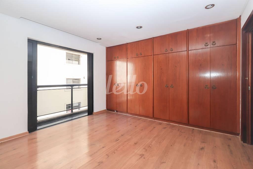 04SUITE-1_003 de Apartamento para alugar, Padrão com 240 m², 3 quartos e 3 vagas em Consolação - São Paulo