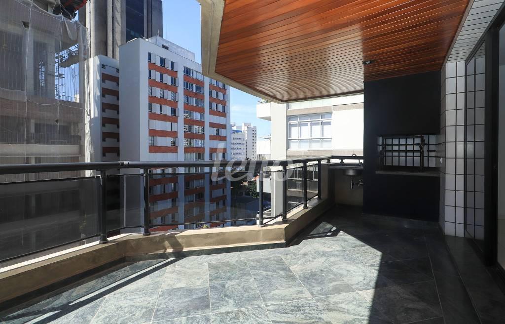 02SACADAVARANDA_001 de Apartamento para alugar, Padrão com 240 m², 3 quartos e 3 vagas em Consolação - São Paulo