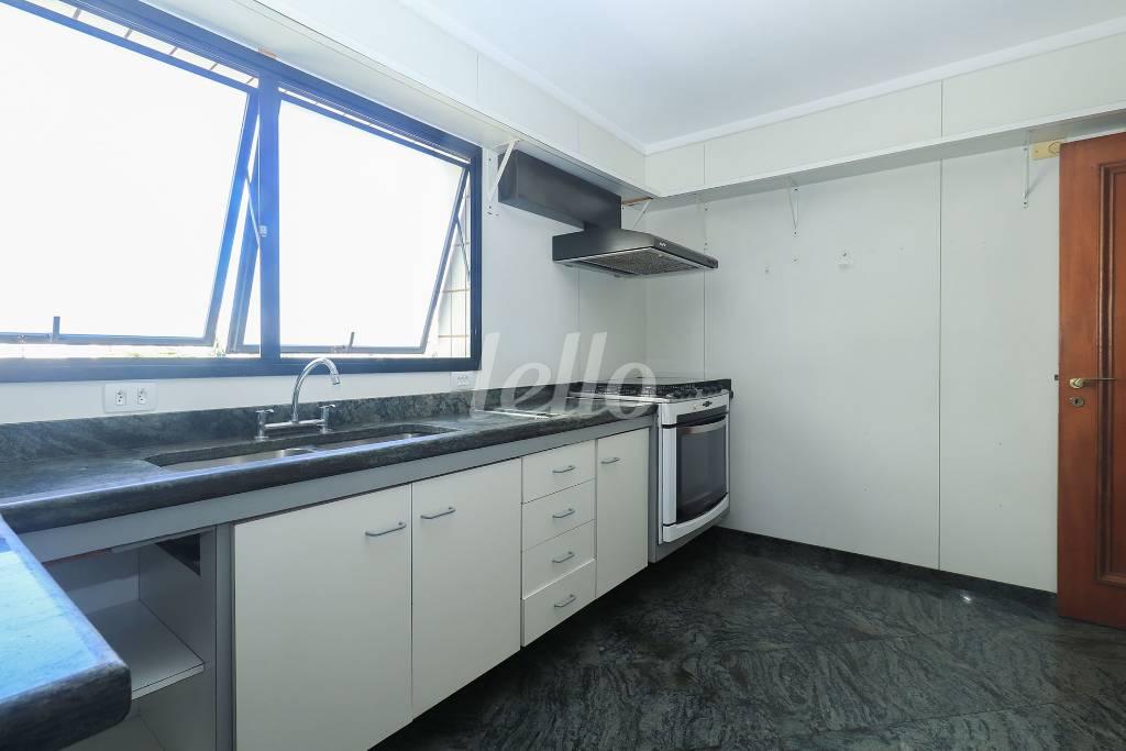 07COZINHA_006 de Apartamento para alugar, Padrão com 240 m², 3 quartos e 3 vagas em Consolação - São Paulo