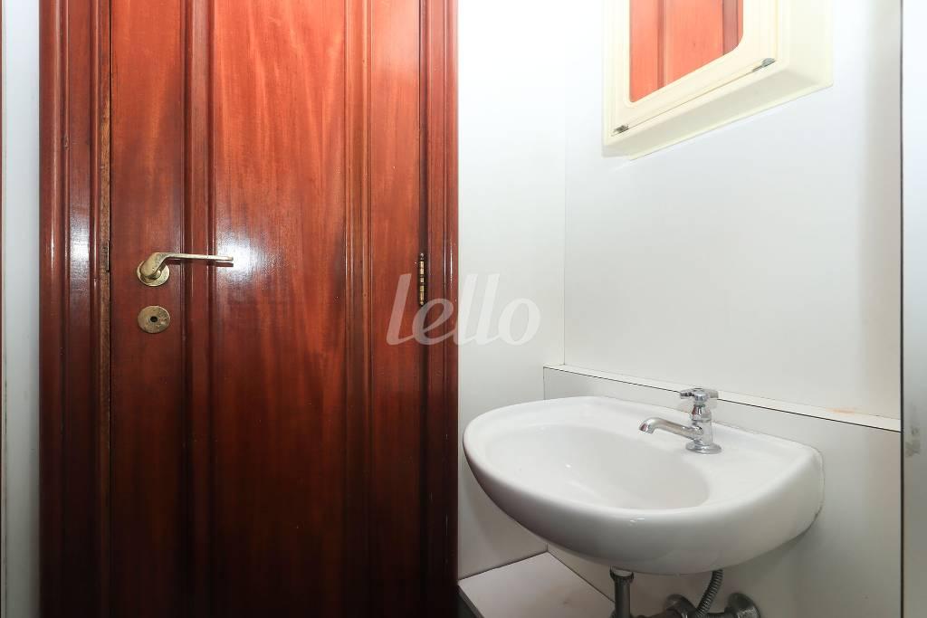 08AREA-DE-SERVICO_005 de Apartamento para alugar, Padrão com 240 m², 3 quartos e 3 vagas em Consolação - São Paulo